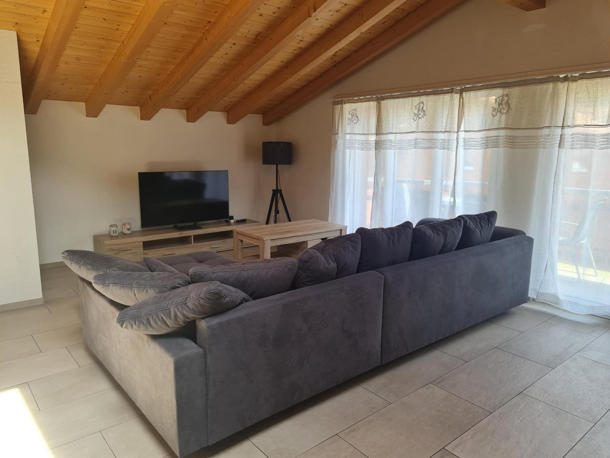 Jungfrau Penthouse - Aare Jungfrau Ag Appartement Wilderswil Buitenkant foto