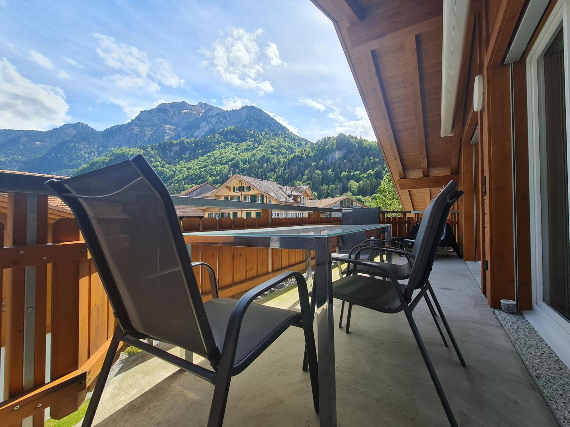 Jungfrau Penthouse - Aare Jungfrau Ag Appartement Wilderswil Buitenkant foto